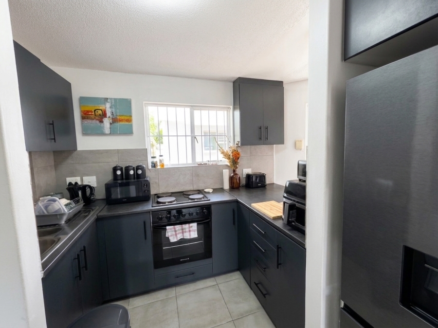 To Let 1 Bedroom Property for Rent in Beachfront Western Cape